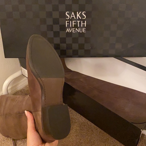 BRAND NEW - Saks Fifth Avenue Knee Boots w/Box - Picture 2 of 5